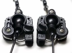 R&R R2 Outrigger Clips - Set Of 2 Mirrored Clips