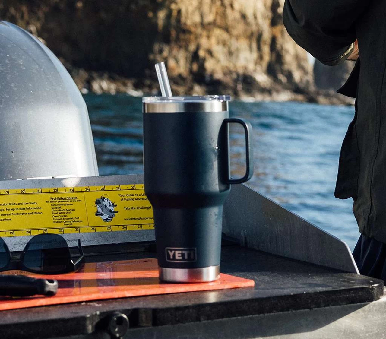 YETI Rambler 35oz Mug With Straw Lid 10 YETI Rambler 35oz Mug With Straw Lid - Image 8